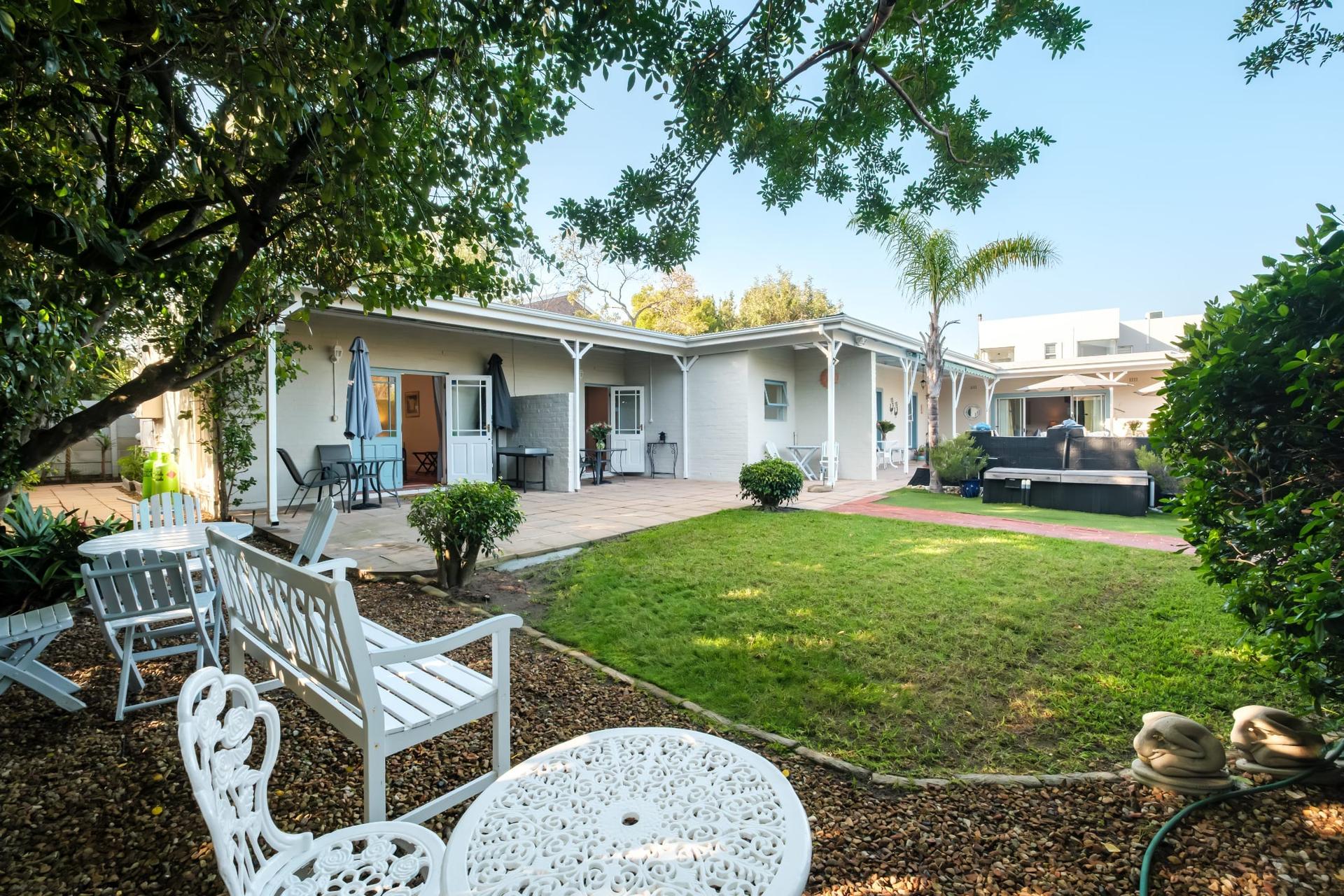 A Rare Lifestyle Opportunity with Exceptional Flexibility — photograph 2