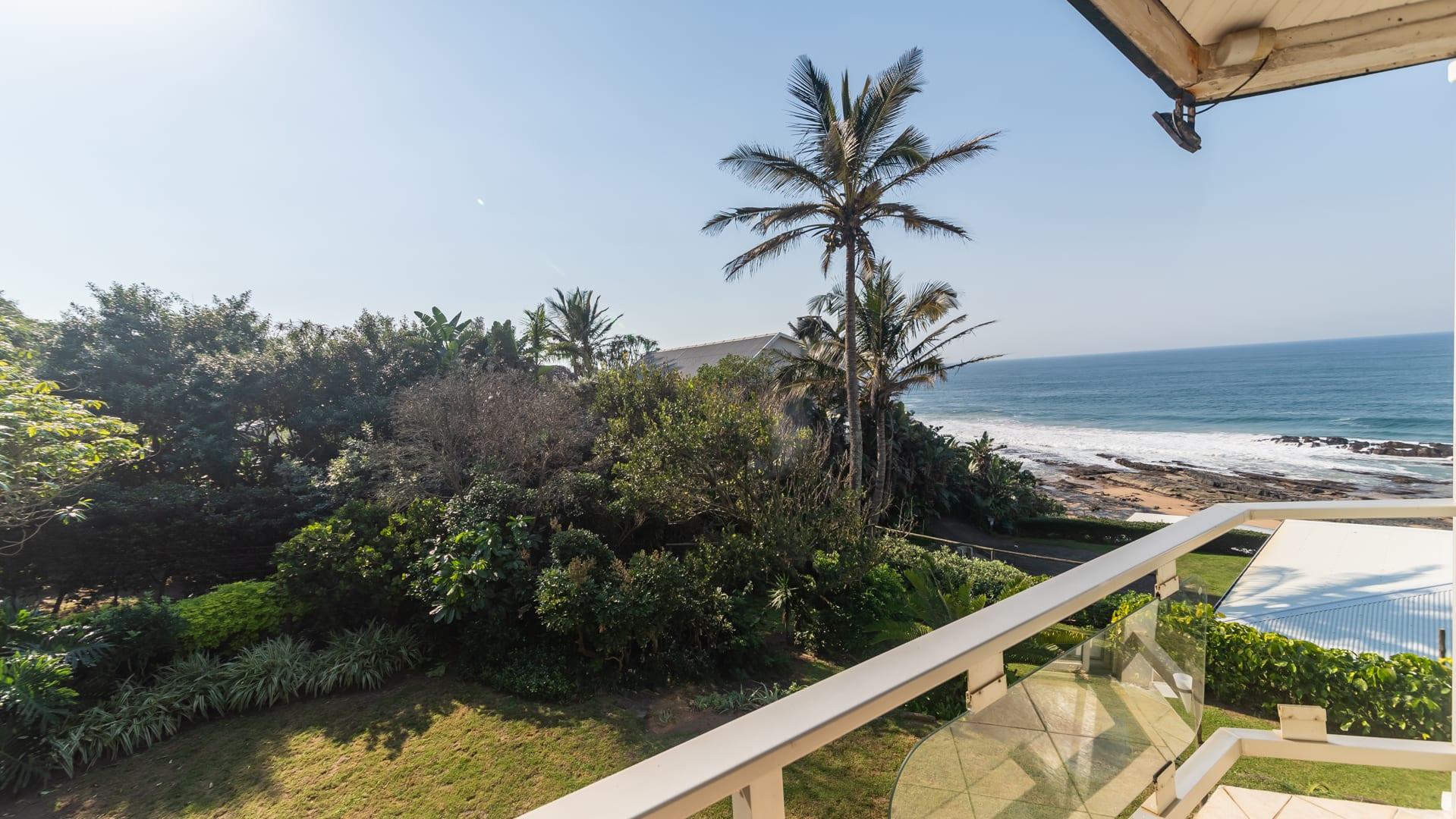 A Rare Beachfront Opportunity — photograph 3