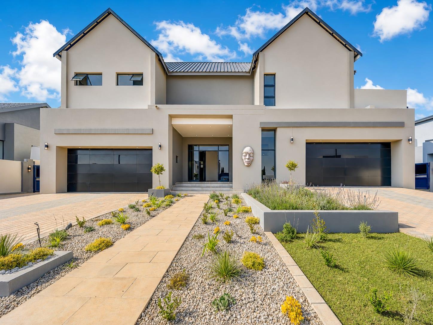 A New Benchmark in Grand Estate Living — photograph 2