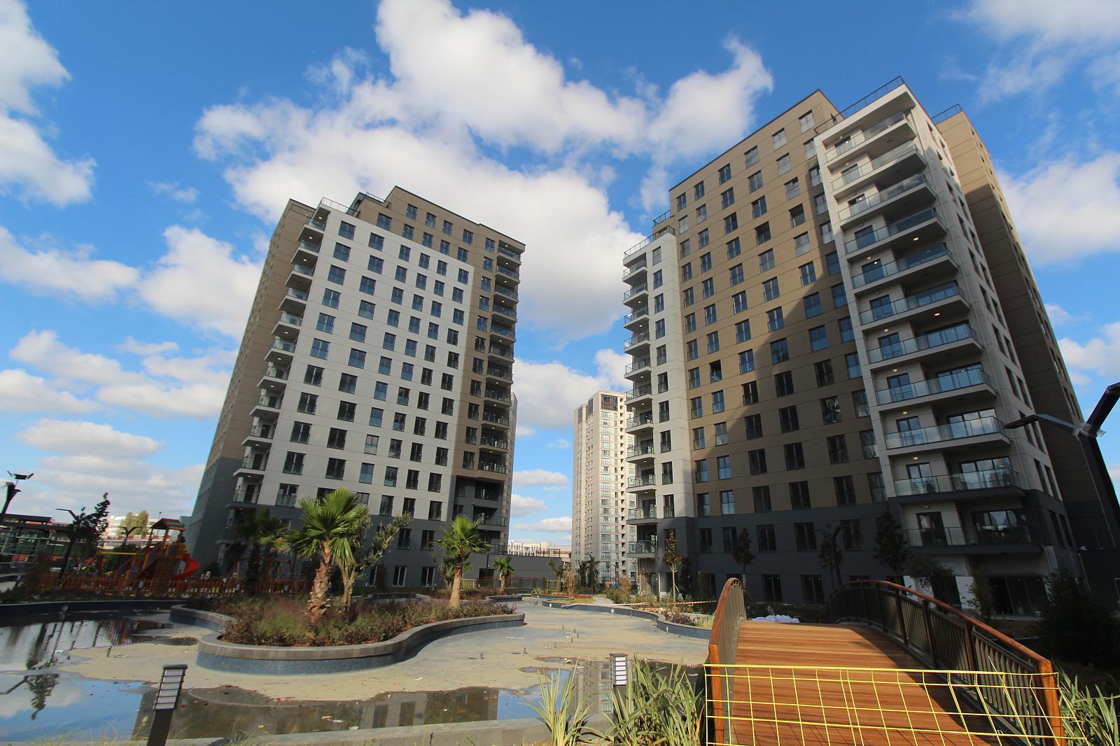 Apartments in Atatürk, Küçükçekmece (IST-01553) — photograph 3