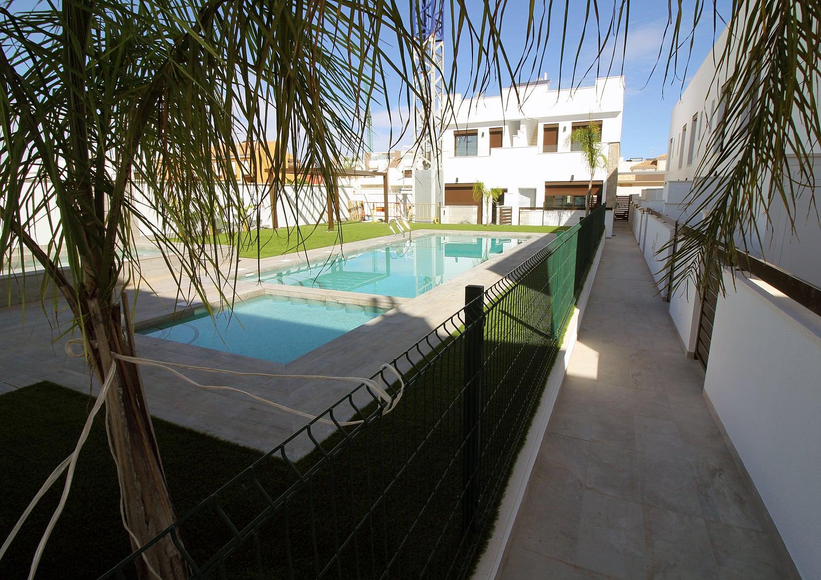 Apartments in Pilar de la Horadada Centro, Pilar de la Horadada (ALC-01255) — photograph 2