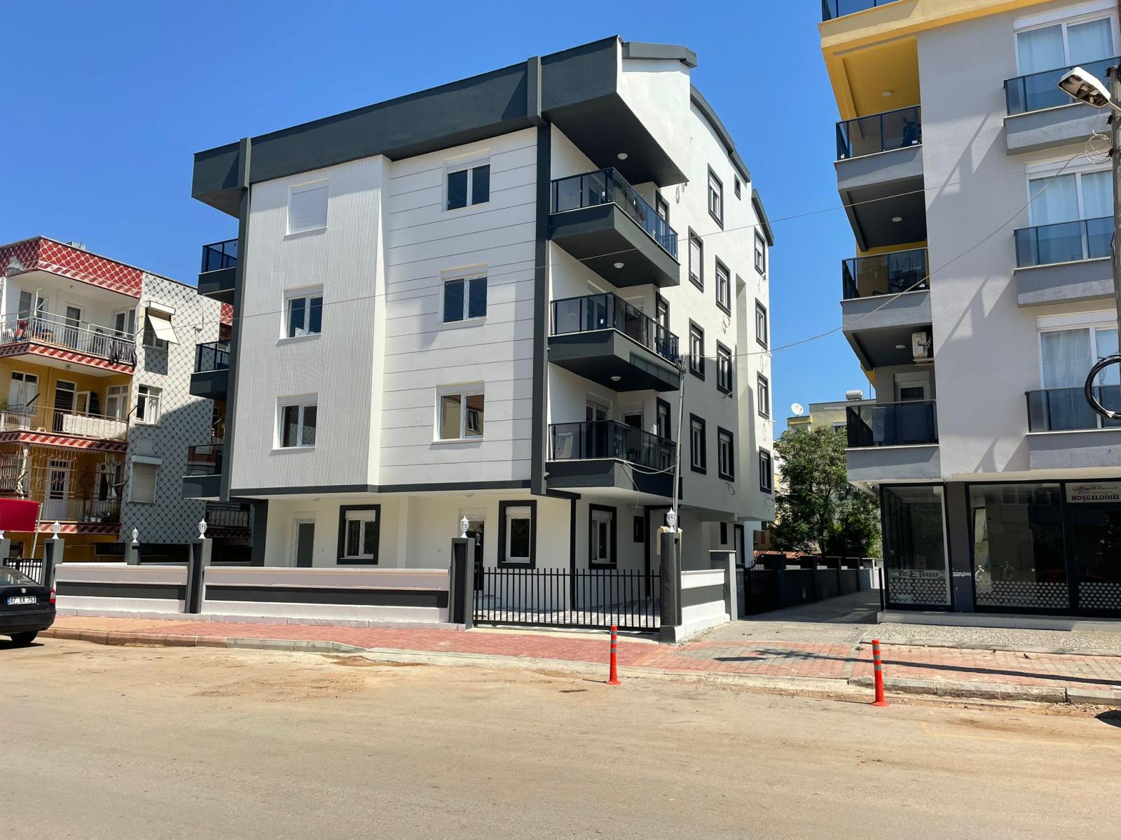 Apartments in Etiler, Muratpaşa (AYT-03667) — photograph 3