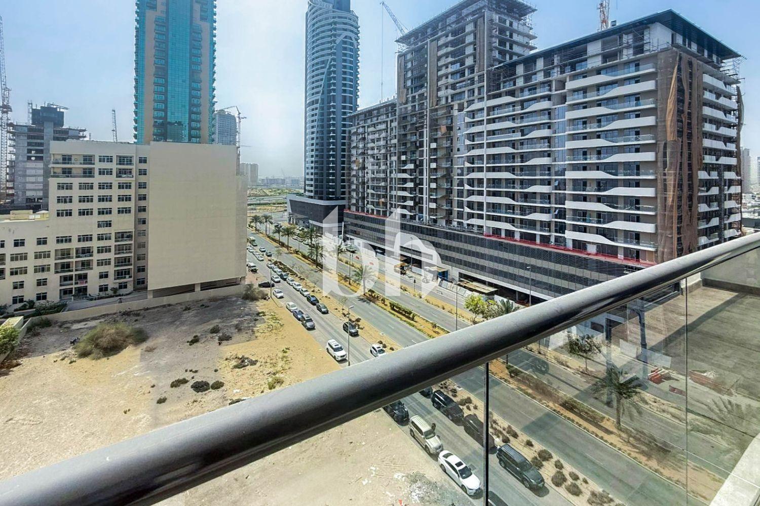 Lucky 1 Residence — photograph 3