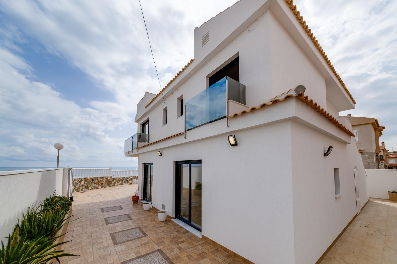 Apartments in Cala del Moro, Torrevieja (ALC-00768) — photograph 5
