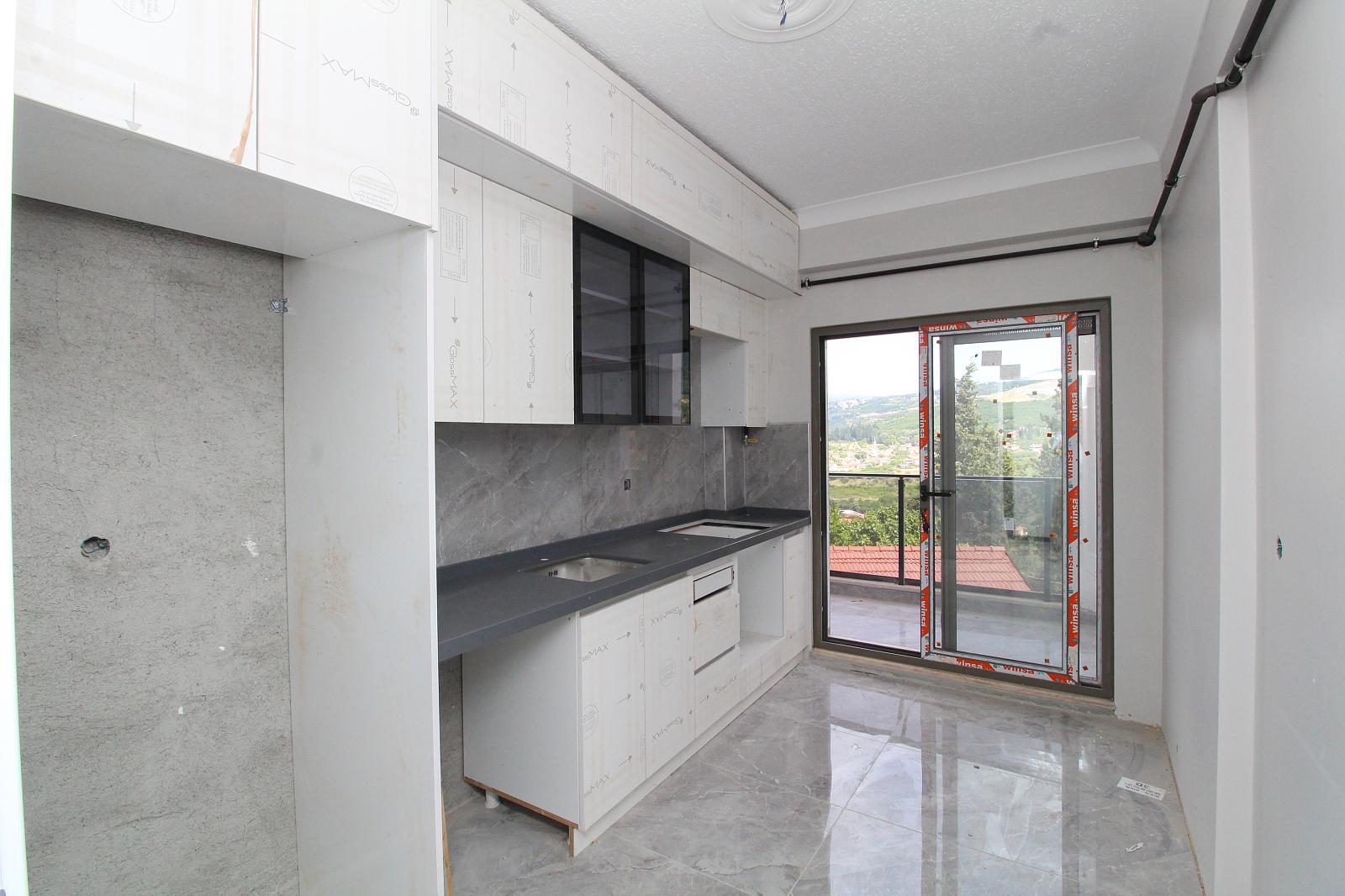 Apartments in Kaytazdere, Altınova (YVX-00212) — photograph 3